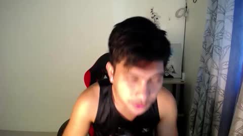 Snapshot of urcuteguy_jhonx chatting on 10/14/25, 04:13 Dannie online show from 10/14/25, 04:13