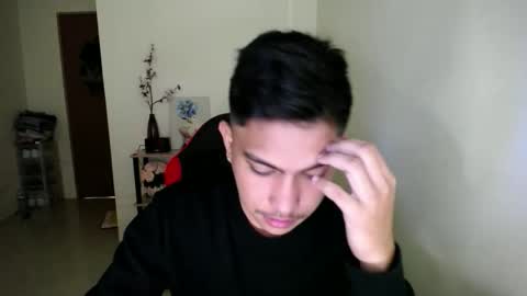 Snapshot of urcuteguy_jhonx chatting on 11/22/25, 01:15 Dannie online show from 11/22/25, 01:15