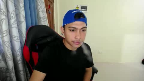 Snapshot of urcuteguy_jhonx chatting on 12/14/25, 07:58 Dannie online show from 12/14/25, 07:58