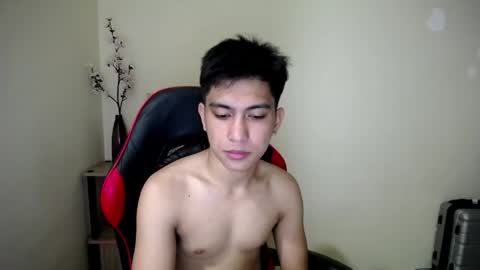Snapshot of urcuteguy_jhonx chatting on 05/30/26, 09:17 Dannie online show from 05/30/26, 09:17