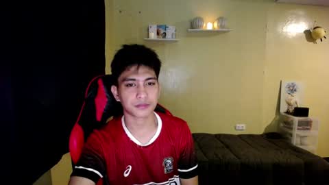 Snapshot of urcuteguy_jhonx chatting on 07/17/26, 03:50 Dannie online show from 07/17/26, 03:50
