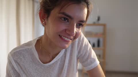 Snapshot of urcutelinda chatting on 12/13/24, 08:47 Linda Restrepo online show from 12/13/24, 08:47