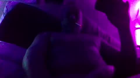 Snapshot of urdaddy875867 chatting on 09/13/25, 05:40 urdaddy875867 online show from 09/13/25, 05:40