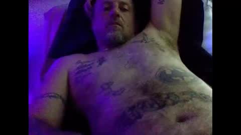 Snapshot of urdaddy875867 chatting on 12/21/25, 09:55 urdaddy875867 online show from 12/21/25, 09:55