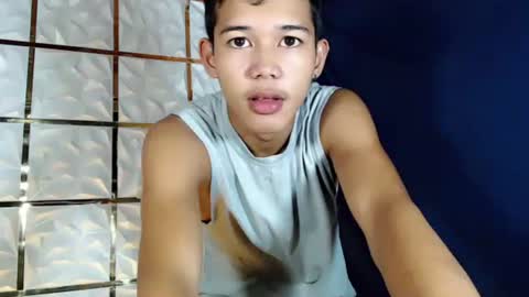 Snapshot of urdreamboy_clarin chatting on 12/18/25, 01:44 urdreamboy_clarin online show from 12/18/25, 01:44