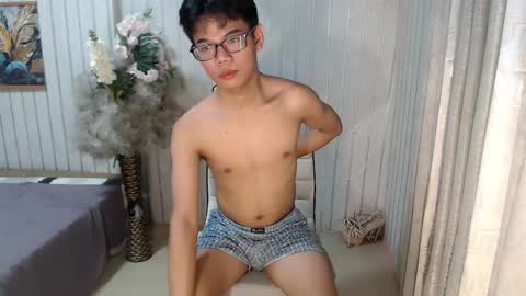 Snapshot of urdreamboy_doms chatting on 04/25/26, 06:27 urdreamboy_doms online show from 04/25/26, 06:27