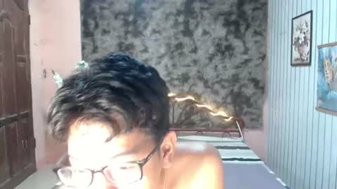 Snapshot of urdreamboy_doms chatting on 07/27/26, 04:30 urdreamboy_doms online show from 07/27/26, 04:30