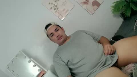 Snapshot of ure_fattytoy143 chatting on 05/20/26, 04:46 ure_fattytoy143 online show from 05/20/26, 04:46
