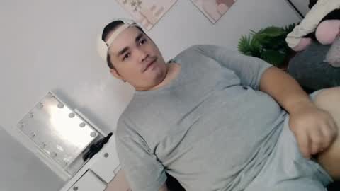 Snapshot of ure_fattytoy143 chatting on 07/20/26, 02:52 ure_fattytoy143 online show from 07/20/26, 02:52