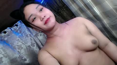 Snapshot of urfantasy_rabbylicious69 chatting on 11/17/25, 01:17 urfantasy_rabbylicious69 online show from 11/17/25, 01:17