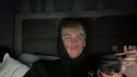 Snapshot of urfavcock6918 chatting on 03/23/26, 04:27 urfavcock6918 online show from 03/23/26, 04:27