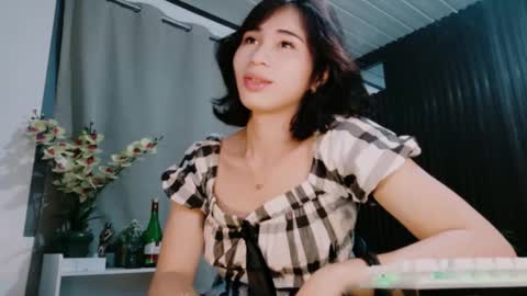 urfave_bbgirl online show from 12/05/25, 09:51