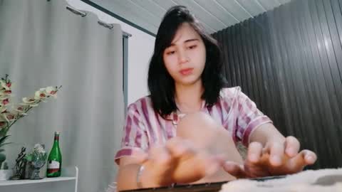 Snapshot of urfave_bbgirl chatting on 03/19/26, 06:34 urfave_bbgirl online show from 03/19/26, 06:34