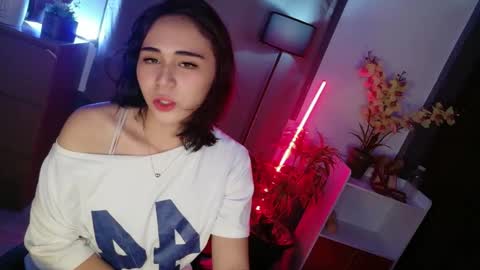 Snapshot of urfave_bbgirl chatting on 04/24/26, 12:18 urfave_bbgirl online show from 04/24/26, 12:18