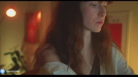 Snapshot of urfavflwers chatting on 02/22/25, 05:02 Aleksandra online show from 02/22/25, 05:02