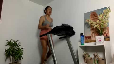 Angela Cullens online show from 02/06/25, 09:17