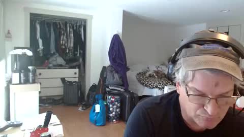 Gregor online show from 01/28/25, 05:46