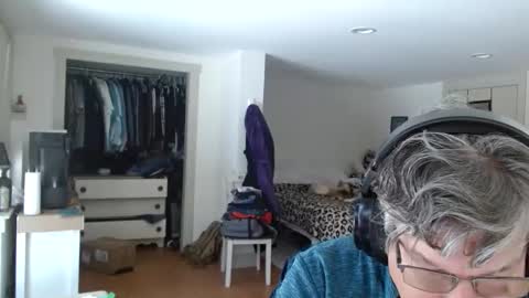 Gregor online show from 02/11/25, 05:07