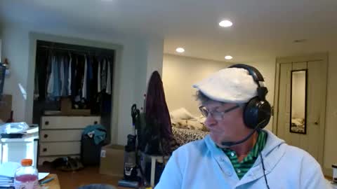 Gregor online show from 10/02/25, 06:04