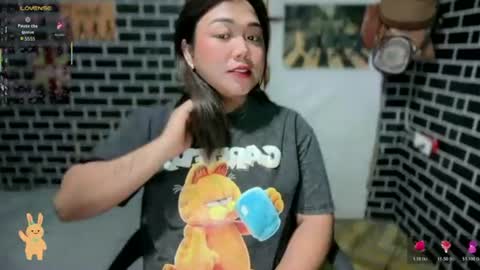 Snapshot of urgirl_dimple chatting on 06/15/26, 09:28 Dimple online show from 06/15/26, 09:28