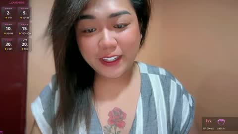 Snapshot of urgirl_dimple chatting on 07/07/26, 04:04 Dimple online show from 07/07/26, 04:04