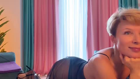 Jenny online show from 10/15/25, 12:05