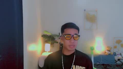 Snapshot of urguy_habibi chatting on 01/12/26, 07:30 Bib online show from 01/12/26, 07:30