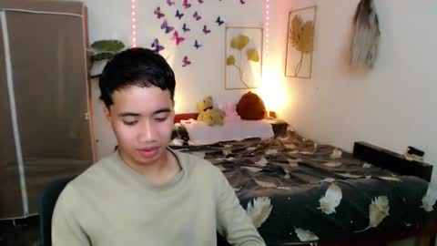 Snapshot of urguy_habibi chatting on 02/18/26, 06:26 Bib online show from 02/18/26, 06:26