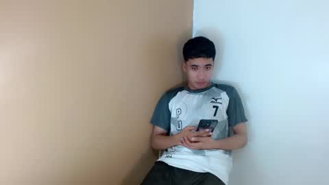 Snapshot of urguy_habibi chatting on 03/23/26, 08:46 Bib online show from 03/23/26, 08:46