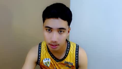 Snapshot of urguy_habibi chatting on 03/24/26, 10:09 Bib online show from 03/24/26, 10:09