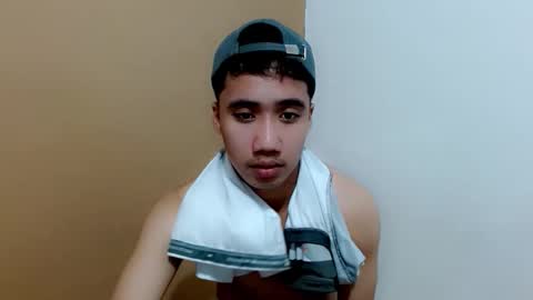 Snapshot of urguy_habibi chatting on 03/26/26, 03:06 Bib online show from 03/26/26, 03:06