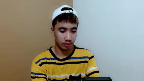 Snapshot of urguy_habibi chatting on 04/02/26, 06:11 Bib online show from 04/02/26, 06:11