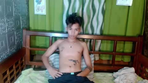 Snapshot of urguy_xian chatting on 12/06/24, 02:35 xian online show from 12/06/24, 02:35