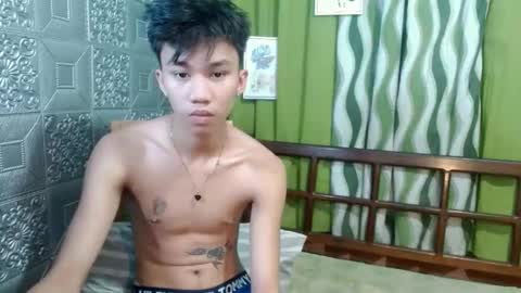 Snapshot of urguy_xian chatting on 12/09/24, 06:23 xian online show from 12/09/24, 06:23