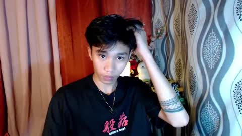 Snapshot of urguy_xian chatting on 01/10/25, 04:01 xian online show from 01/10/25, 04:01