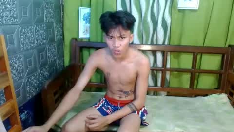 Snapshot of urguy_xian chatting on 01/14/25, 06:45 xian online show from 01/14/25, 06:45