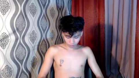 Snapshot of urguy_xian chatting on 01/15/25, 02:38 xian online show from 01/15/25, 02:38