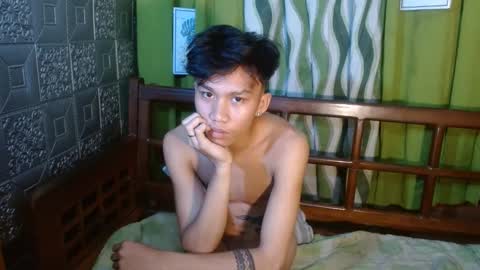 Snapshot of urguy_xian chatting on 01/16/25, 07:49 xian online show from 01/16/25, 07:49