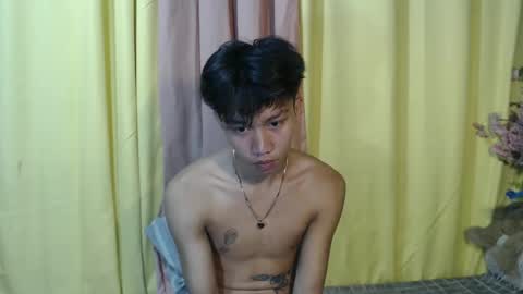 Snapshot of urguy_xian chatting on 01/29/25, 12:12 xian online show from 01/29/25, 12:12