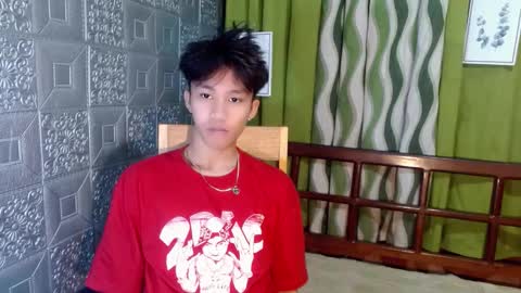 Snapshot of urguy_xian chatting on 02/14/25, 01:02 xian online show from 02/14/25, 01:02