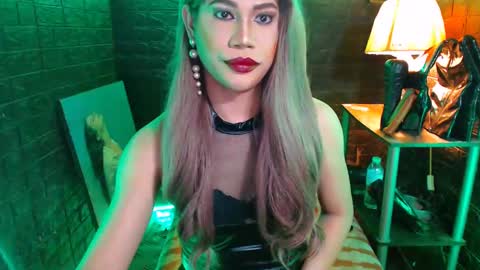 queen norelle online show from 12/20/24, 07:28