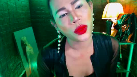 queen norelle online show from 02/14/25, 07:54