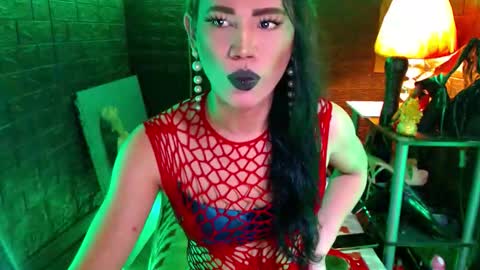 Snapshot of urhardcockqueenxxx chatting on 05/15/26, 01:23 queen norelle online show from 05/15/26, 01:23