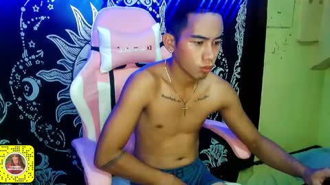 Snapshot of urhot_joshxx chatting on 02/15/25, 09:27 Josh online show from 02/15/25, 09:27