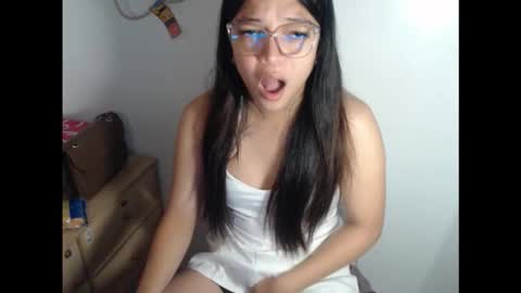 urhotangela online show from 12/22/25, 12:40