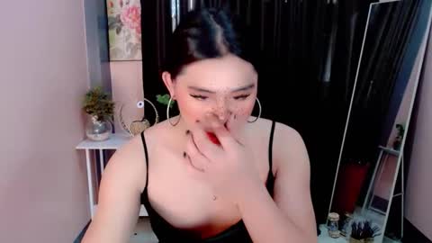 urhotdexie69 online show from 09/29/25, 12:38