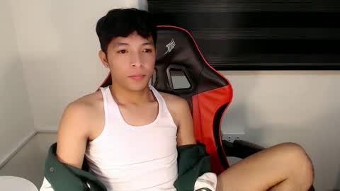 Snapshot of urhotethanxx chatting on 05/27/26, 01:57 Ethan online show from 05/27/26, 01:57