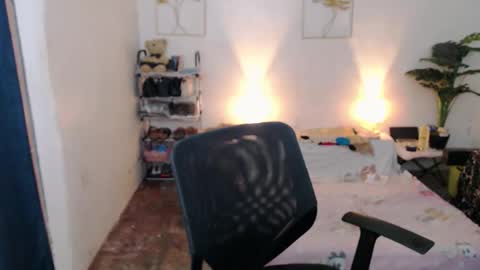 Snapshot of urhotguy_mark chatting on 11/04/25, 03:16 urhotguy_mark online show from 11/04/25, 03:16