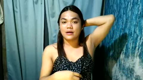 urhottie_bella online show from 07/04/26, 07:09