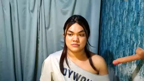 urhottie_bella online show from 07/13/26, 07:22